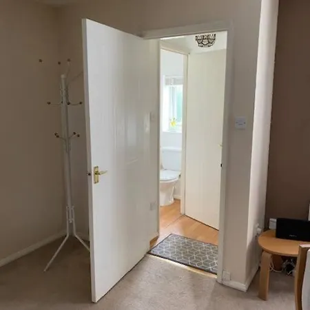 Comfortable 3 Bed House In Chelmsford Exterior photo