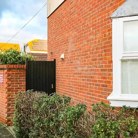 Comfortable 3 Bed House In Chelmsford Exterior photo