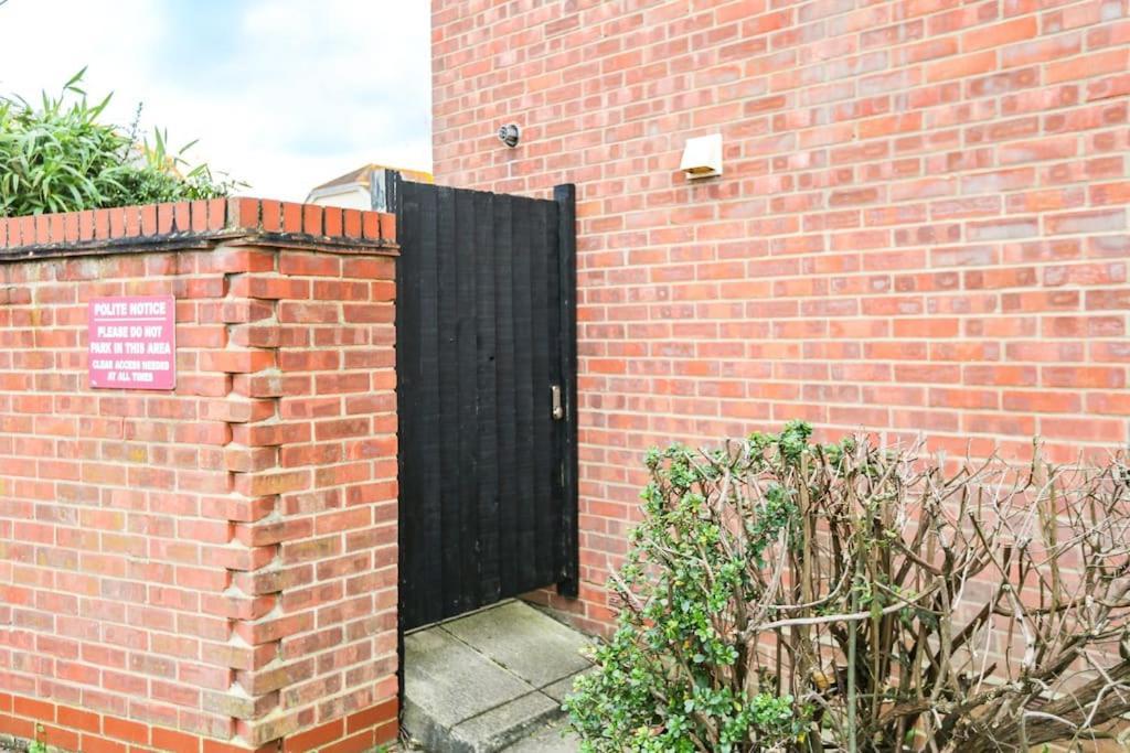 Comfortable 3 Bed House In Chelmsford